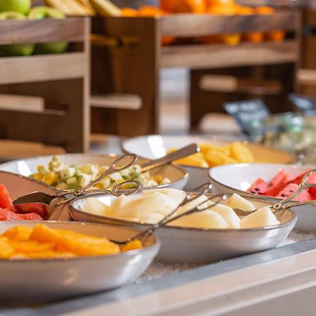 Tirana Marriott Hotel Ngoại thất bức ảnh