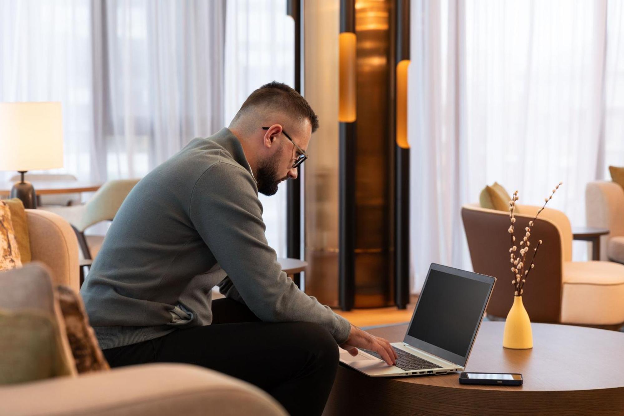 Tirana Marriott Hotel Ngoại thất bức ảnh