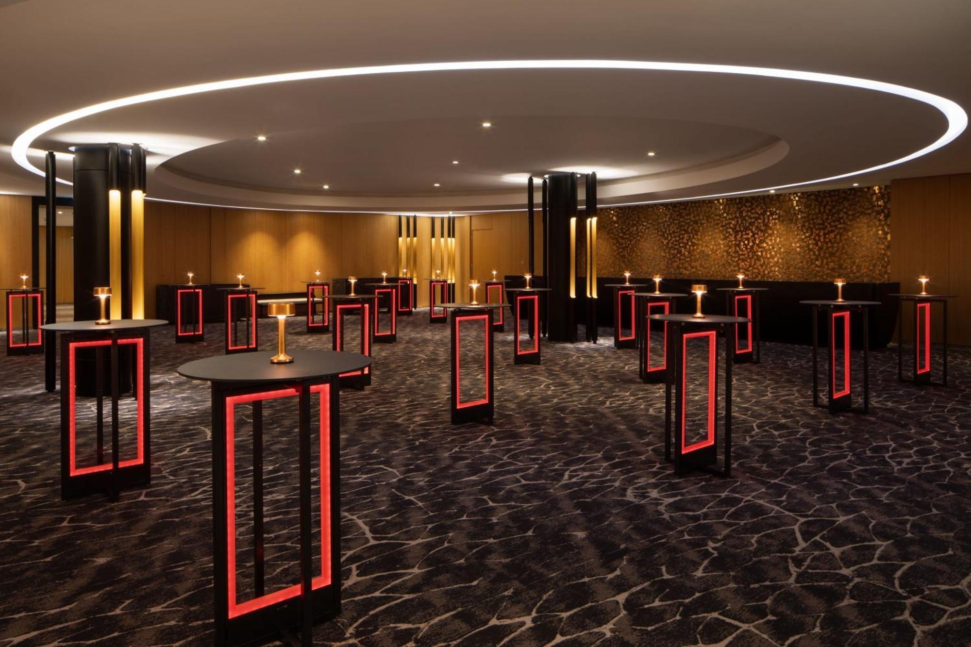 Tirana Marriott Hotel Ngoại thất bức ảnh
