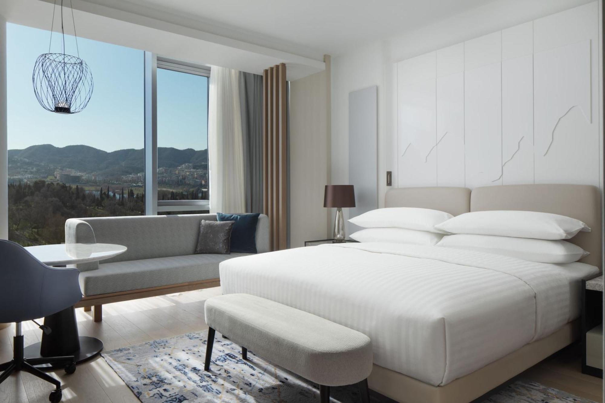 Tirana Marriott Hotel Ngoại thất bức ảnh