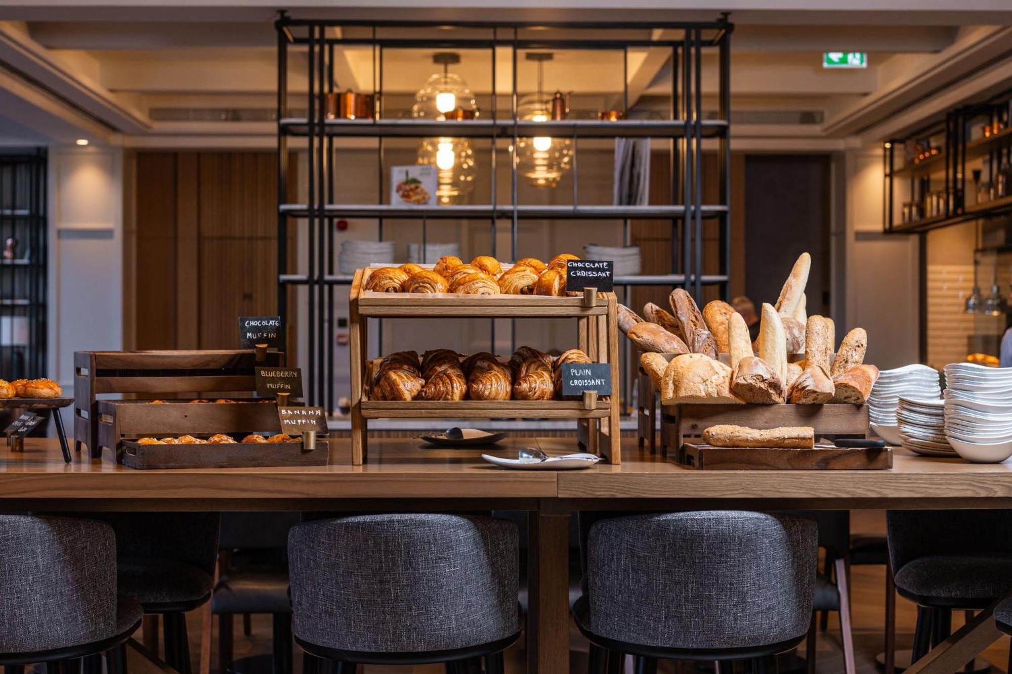 Tirana Marriott Hotel Ngoại thất bức ảnh